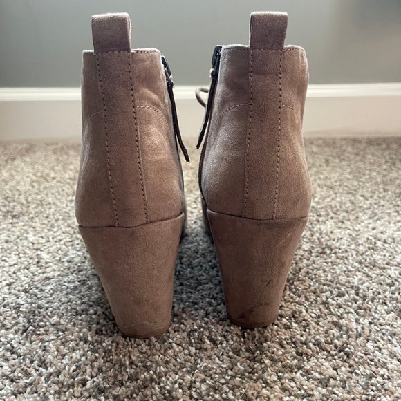Target Taupe Wedge Ankle Bootie with Laces, Size 9.5 - Picture 3 of 7